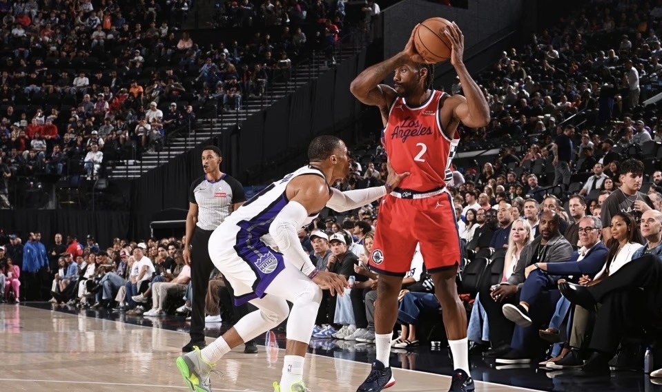 威少太不講理了！詹姆斯保持多年的歷史第一紀錄，就這樣被你打破了！