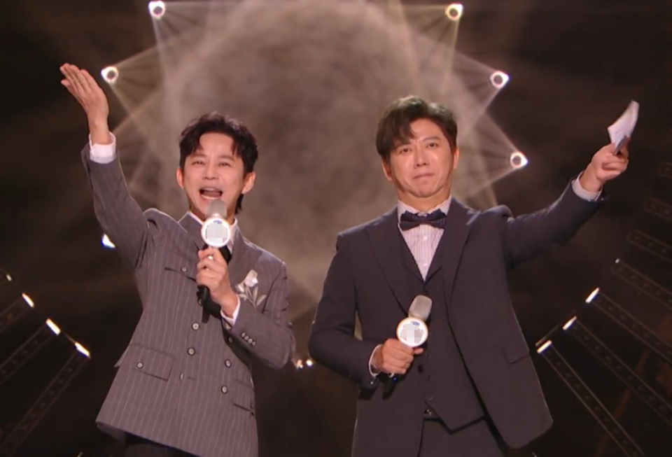 《歌手》开播收视率爆了!却因过度煽情遭吐槽,还被质疑假直播_腾讯新