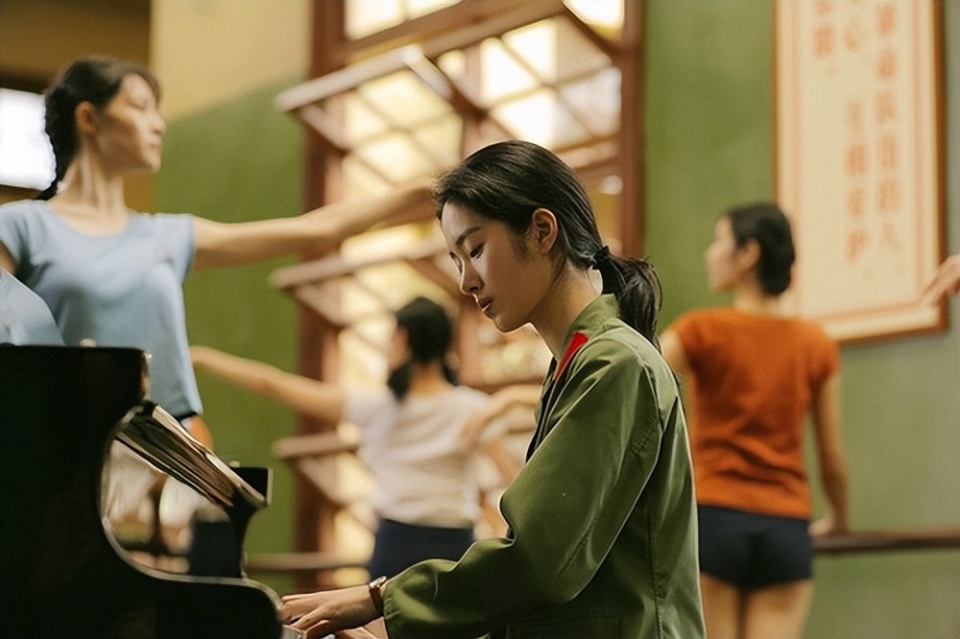 与陈金飞分手两年后,杨采钰找到合适的戏路:骄矜大小姐专业户