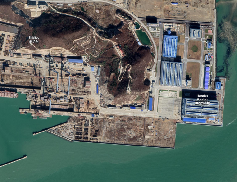 (位于葫芦岛市的渤海造船厂)值得一提的是,中国造船业在2022年的造船