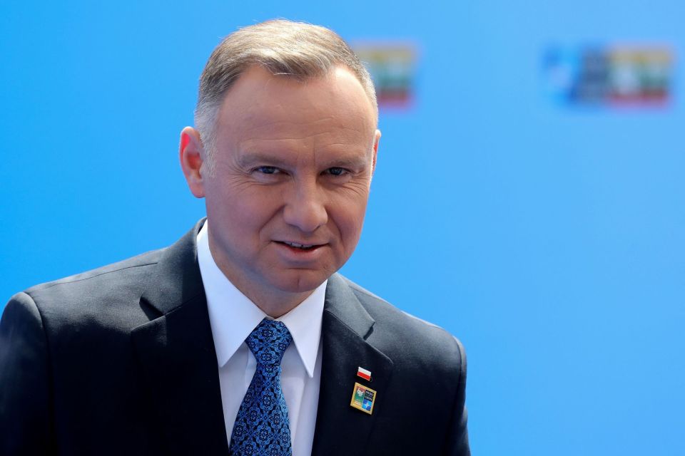 从两国元首会谈结束后联合发布的《中华人民共和国和波兰共和国关于