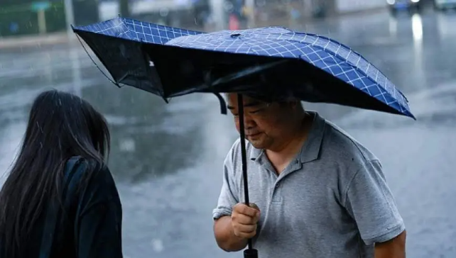 北京暴雨预警：降雨持续约40小时，致灾性强具极端性