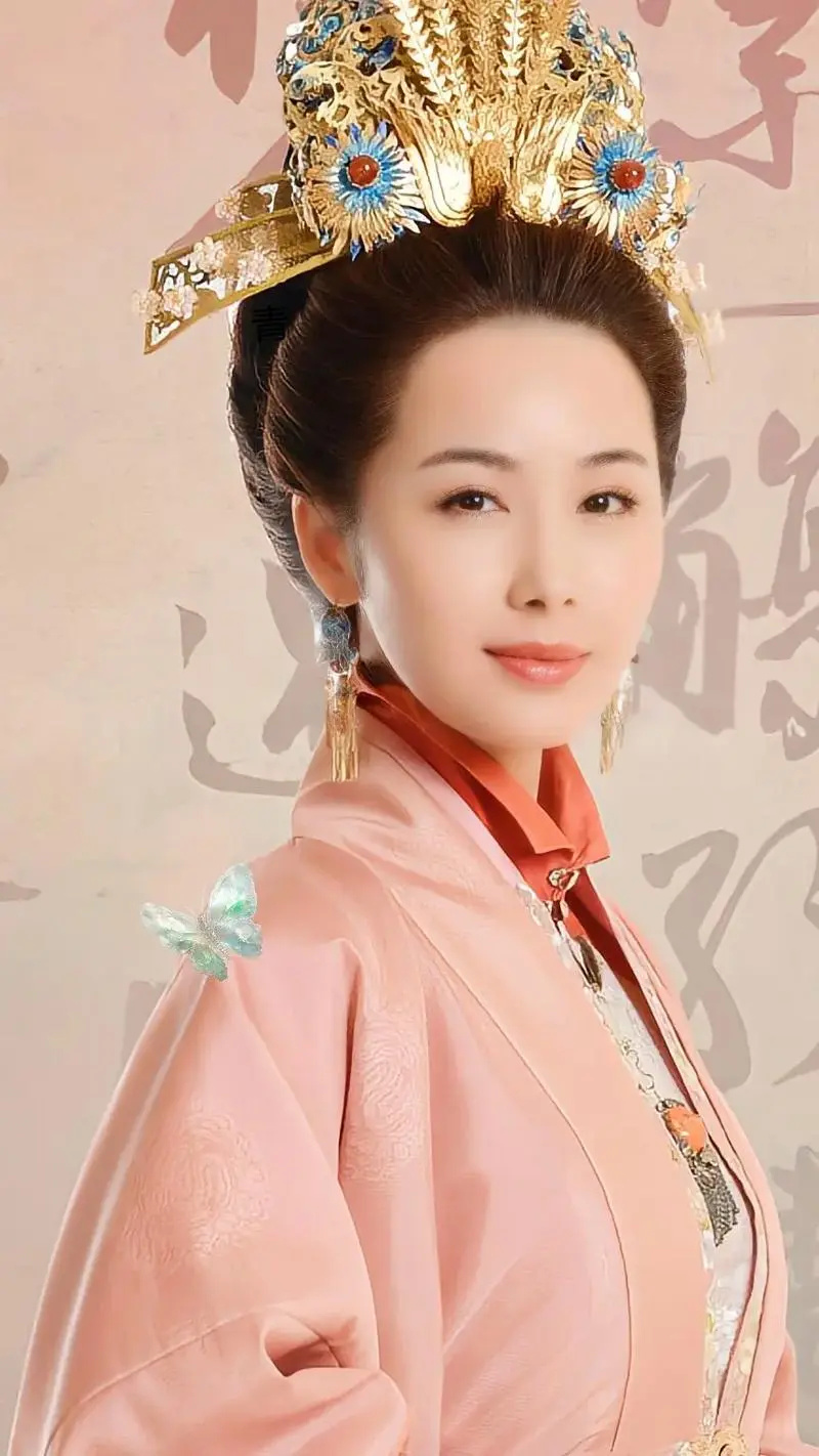 女星李呈媛庆结婚7周年,曾因大手术无法行走,全赖丈夫鄢颇照顾