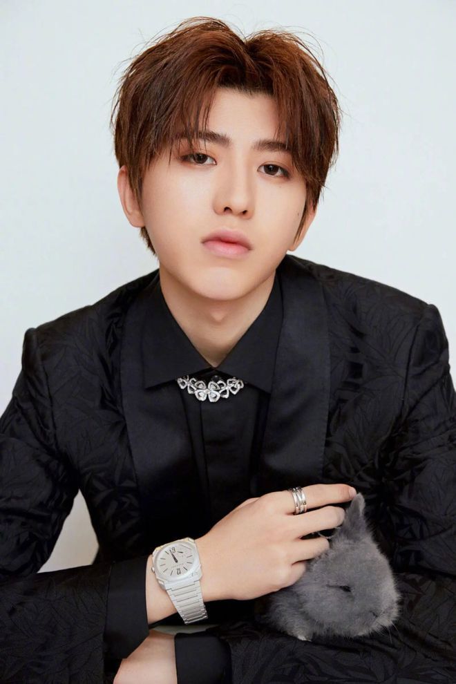 管住自己的那根棍子,犯了全天下男人都会犯的错误而已,只要蔡徐坤能熬