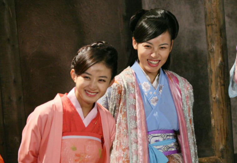 2011年,两人又一起合作了《错点鸳鸯戏点鸳鸯》.