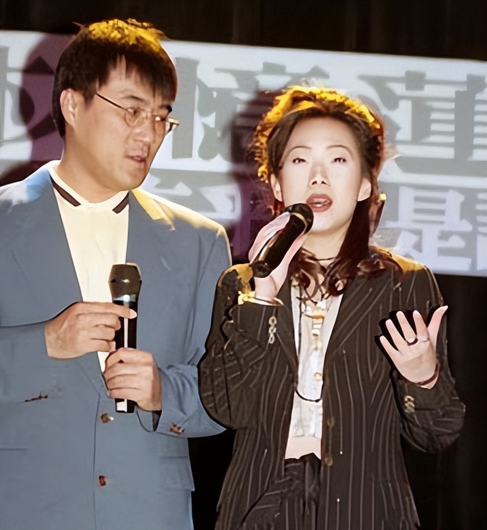 58岁林忆莲复出仍是王炸:年轻时为爱痴狂,甘做小三却遗憾收场?