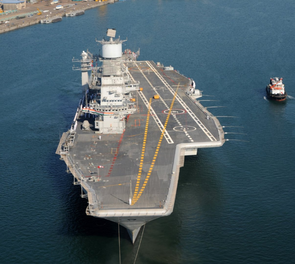 不堪大任,印度第二艘航母排水量仅4.5万吨,难实现其大国梦想?
