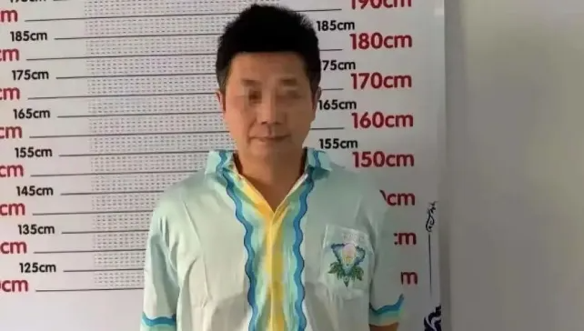 涉嫌电诈、非法人口转运等，柬埔寨安徽总商会会长刘忍被移交押解回国
