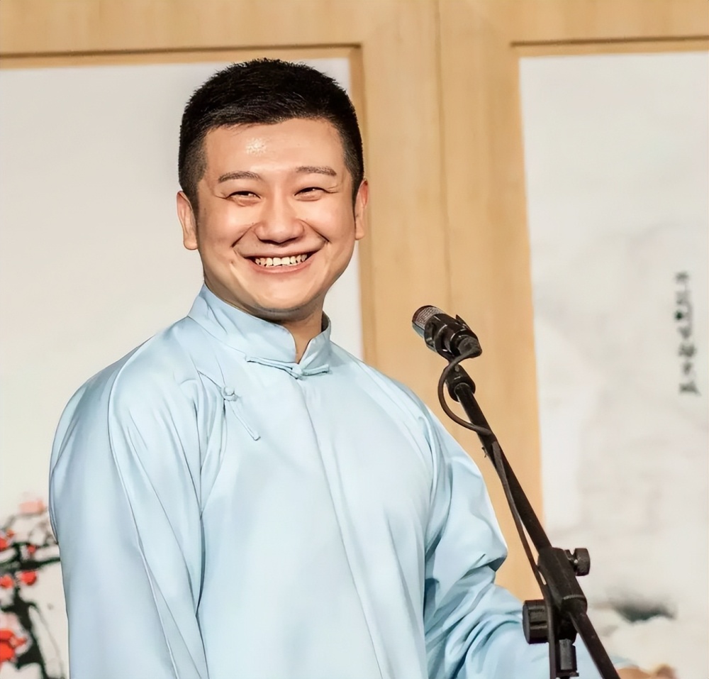 郭德纲一句"嘴里有问题",李寅飞被带了好几年节奏_腾讯新闻