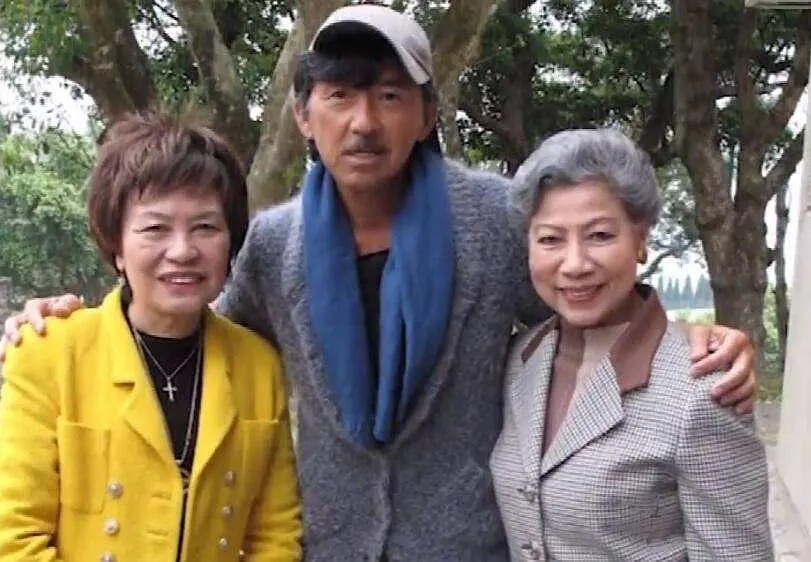 86岁老戏骨余慕莲养老院生活大公开,非常想回家:这里度日如年_腾讯