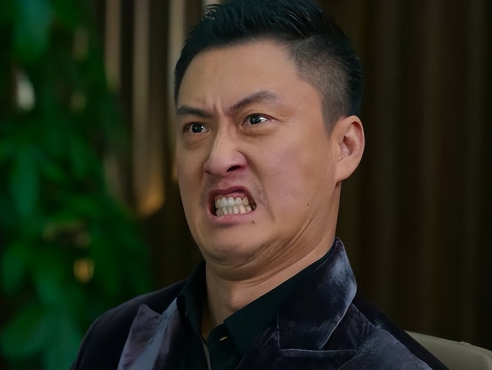 不会演别尬演！《罚罪2》许君聪一出手，把王传君李幼斌给演懵了_腾讯新闻