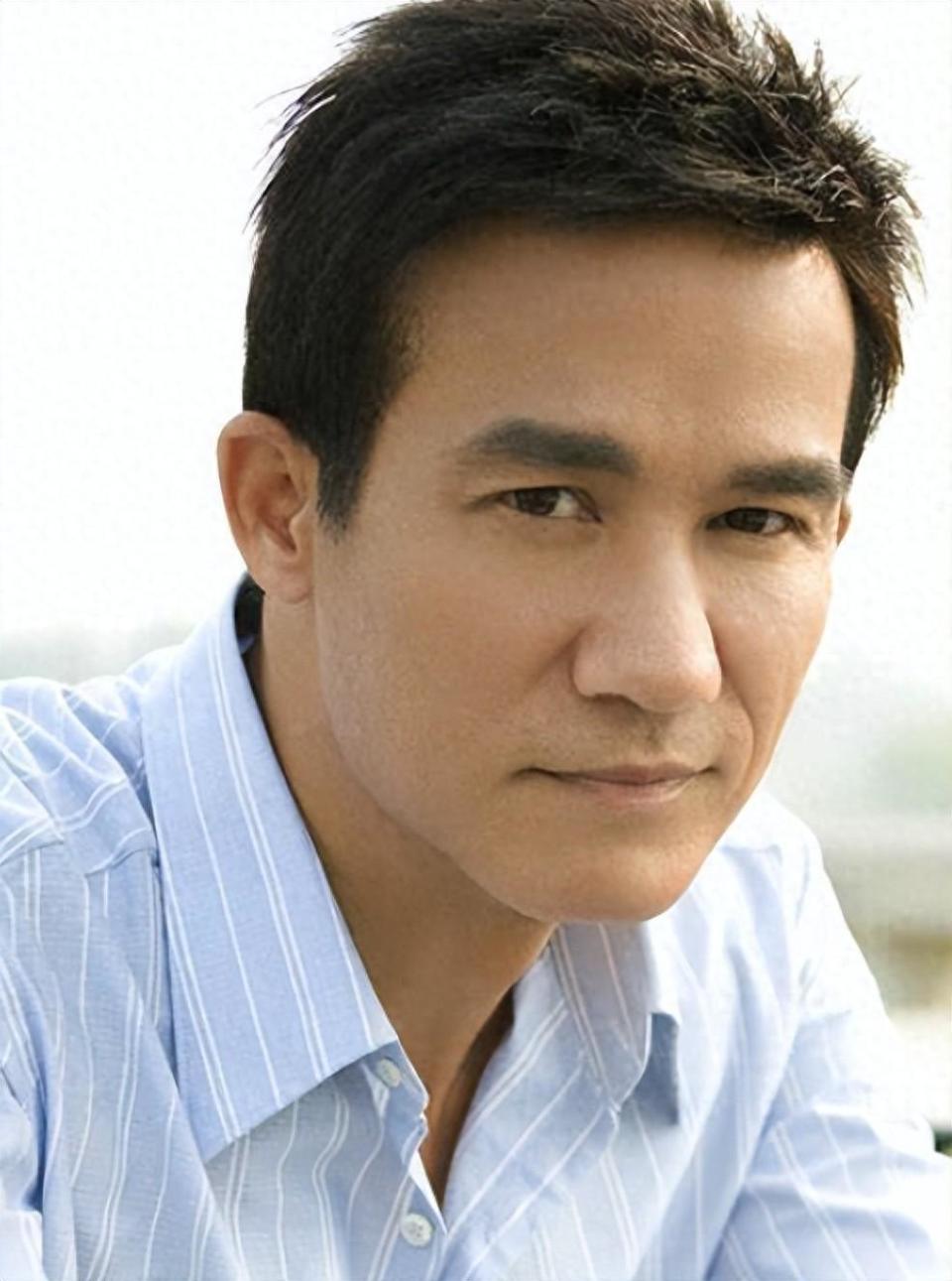 著名港星李子雄娶北京女孩:59岁再做父亲,我像爱香港一样爱北京_腾讯