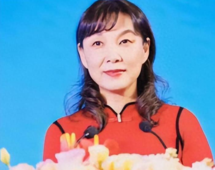 宗馥莉与三个私生子较量引热议！神秘杜建英