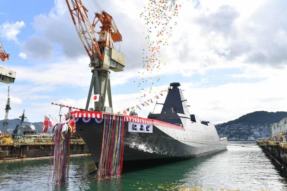 日本海上自卫队第七艘最上级护卫舰下水 建造时长仅一年零三个月_腾讯新闻