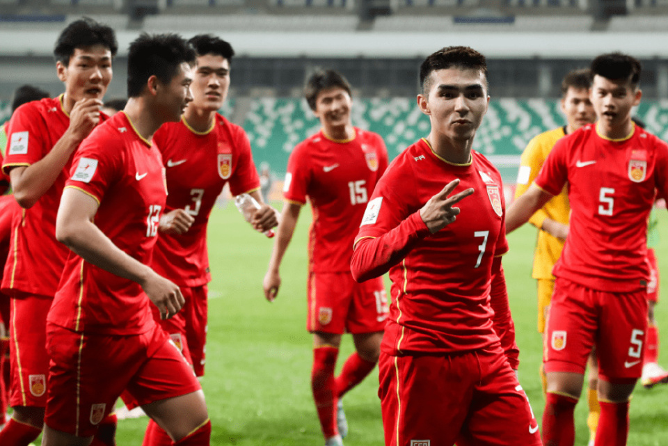 国奥亚洲杯26人名单泰山三镇各4人谢文能同时入选两级国家队