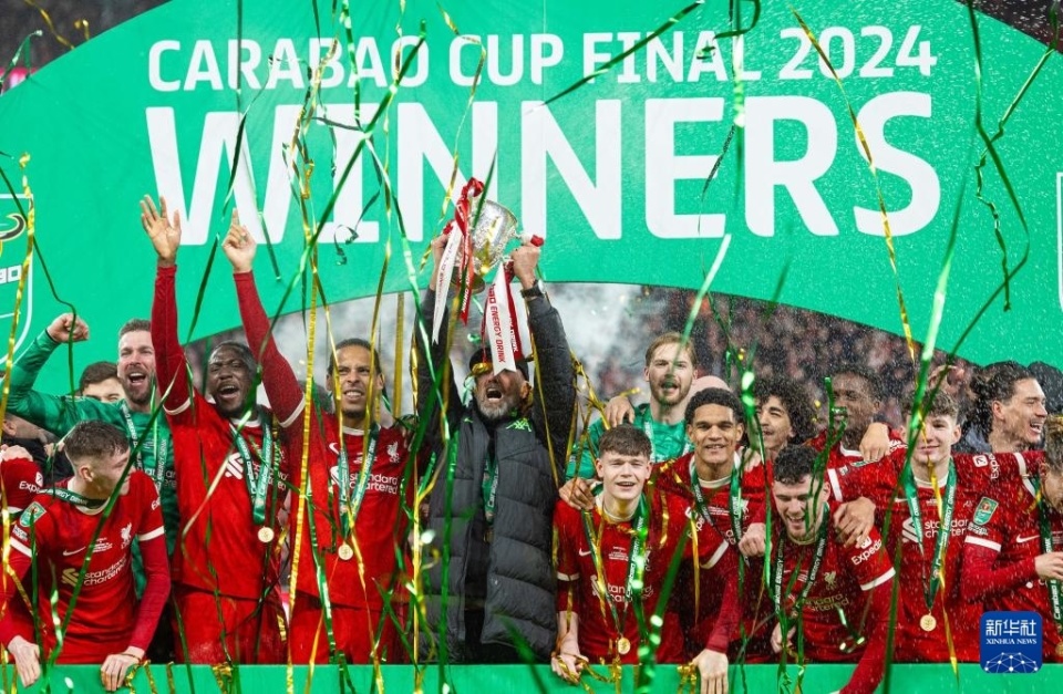 足球英联杯利物浦队夺冠