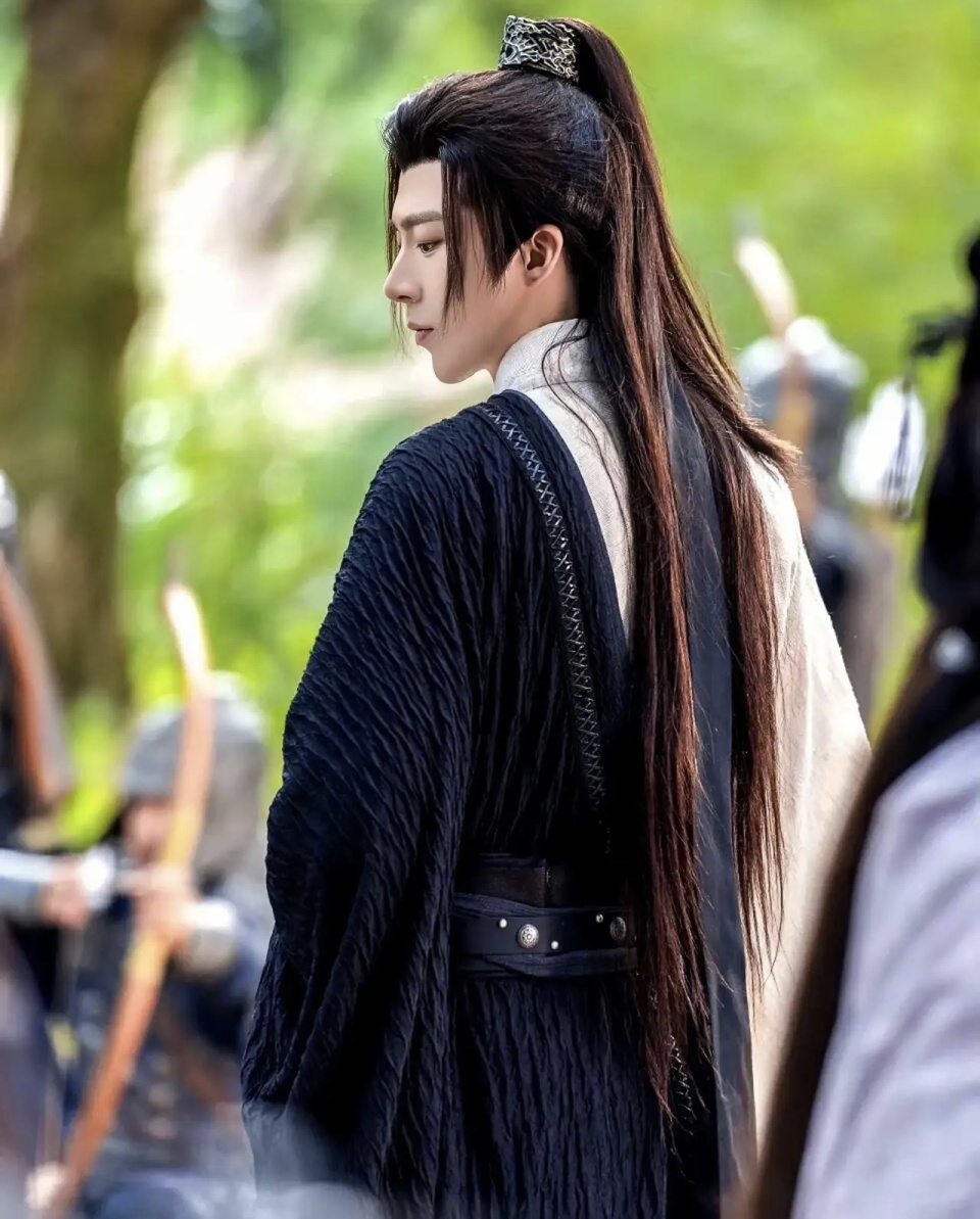 刘宇宁《一念关山》被换脸成霍建华,回应凸显高情商,混得好不是没有