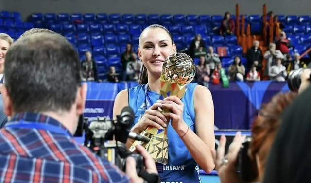 冈察洛娃没有退役!与俱乐部第16次续约,能参加巴黎奥运会?-腾讯新闻