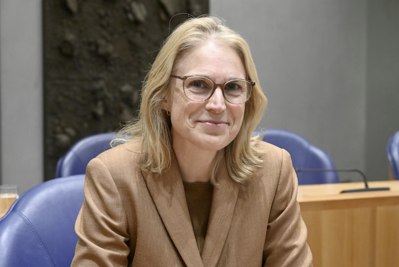 【衣食住行】荷蘭提高最低薪金標準；學者反對政府補貼房屋因氣候變化帶來的損失；今年能源價格大幅上升 - 