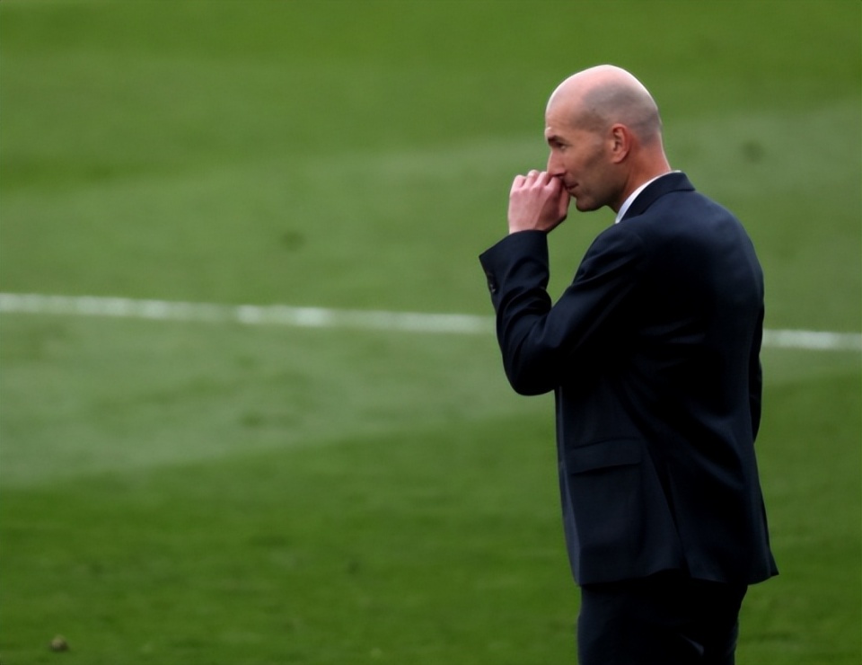 齐达内隐退3年,尤文拜仁寻帅难,还在等法国队德尚下课?