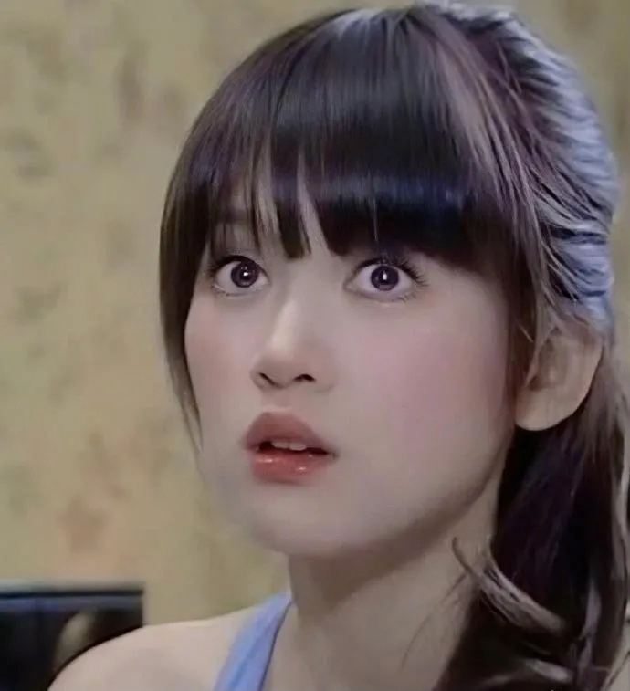 2005年和明道主演的爱情喜剧《王子变青蛙》打破台湾地区偶像剧收视