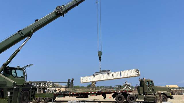 美俄导弹运往菲律宾,中方反应很快,055带队一路向南