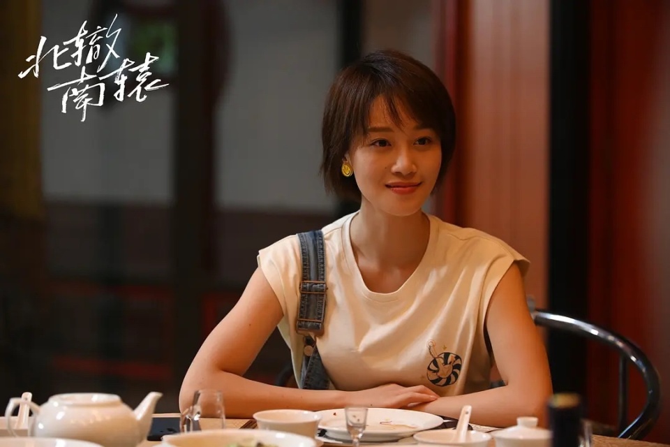 《原来你还在这里》中,蓝盈莹饰演章粤,《虎妈猫爸》中,蓝盈莹饰演黄