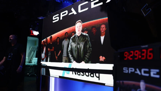 美股收盘：SpaceX首秀升19%市值破2万亿 三大指数集体上涨