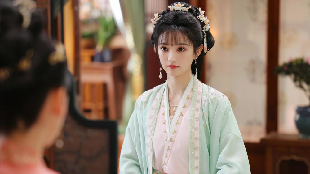 《大奉打更人》中,甜妹子田曦薇饰演临安公主,期待吗?_腾讯新闻