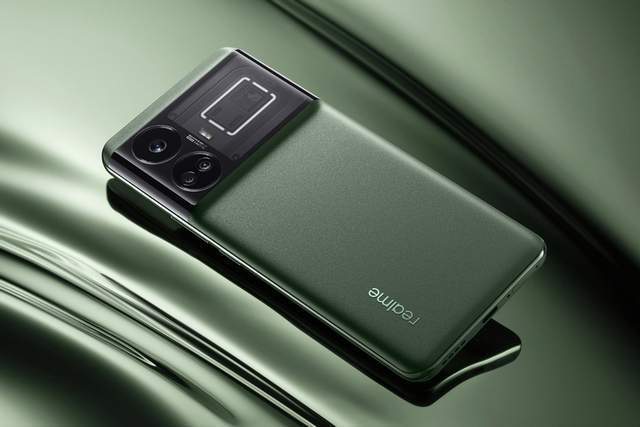 可能也是考虑到了这个因素,新的真我gt neo6se采用骁龙7  gen3,而真我