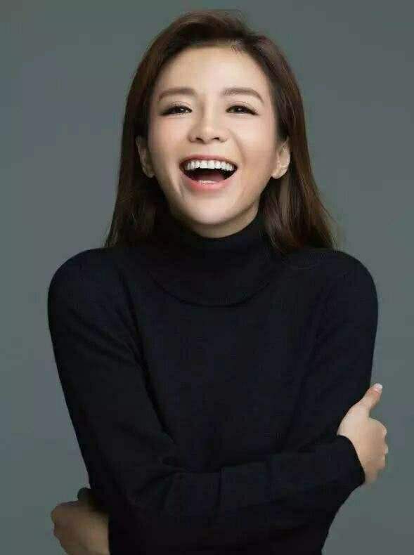 朱迅说疾病是上天的馈赠引争议抗癌多年送走父母她才看透