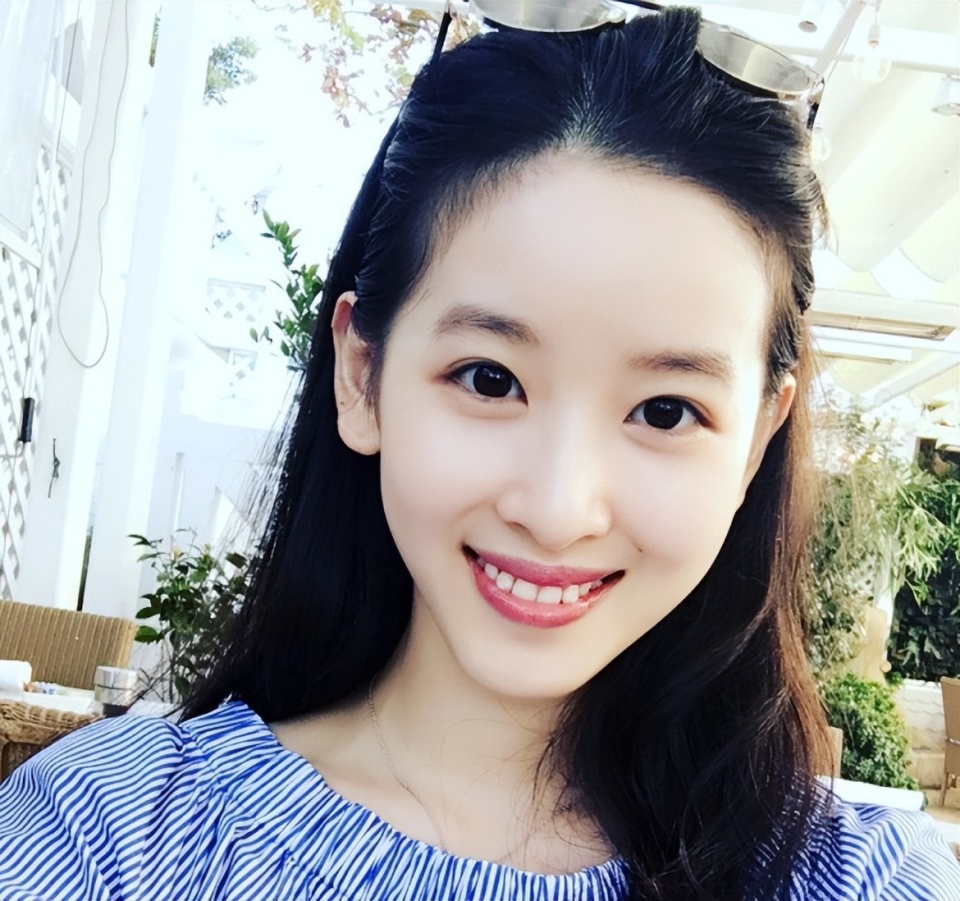 章泽天坐拥600亿,登上胡润财富榜,排名清华校友第三