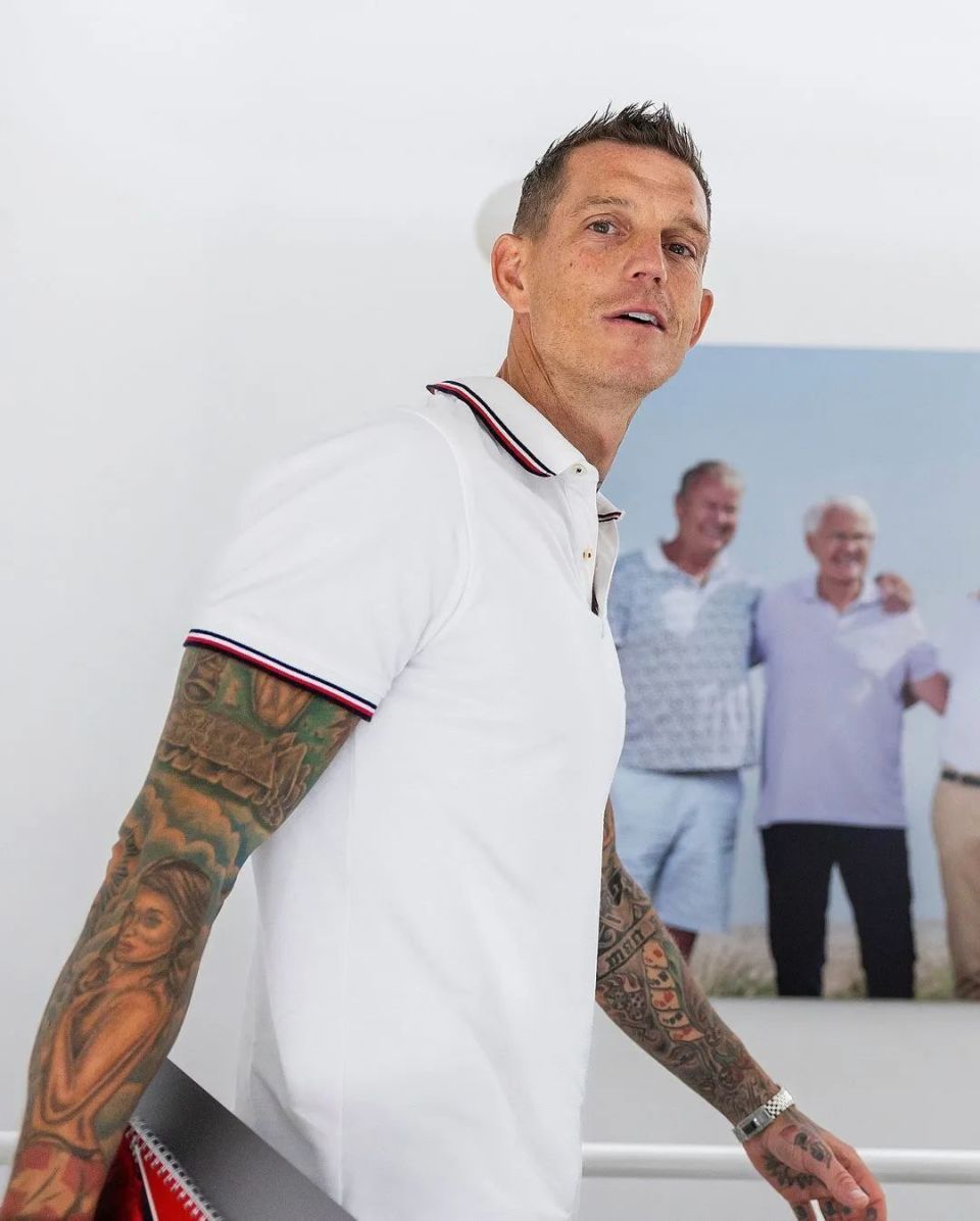 31岁就退役,一个被伤病和消炎药吞噬的顶级中后卫