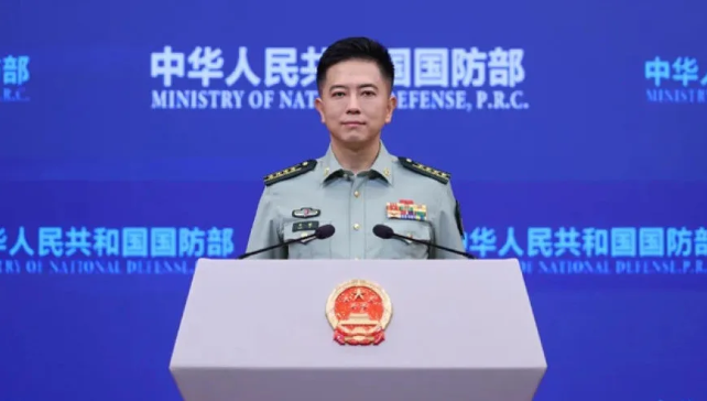国防部新闻发言人陈曦就中国海军组织潜射战略导弹试射答记者问