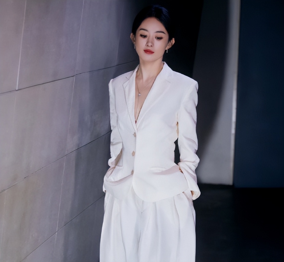 赵丽颖好牛!亚洲电影大奖获奖,该奖首次颁给中国艺人_腾讯新闻