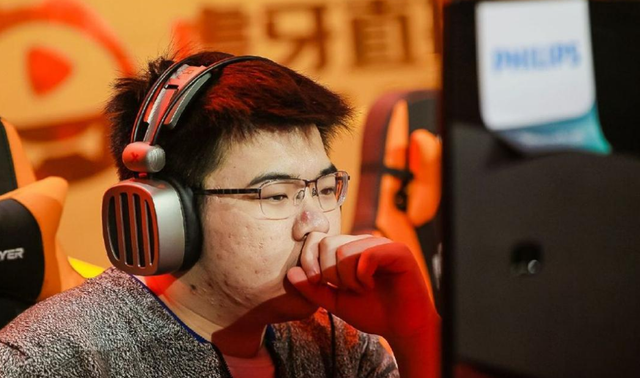 韦神复出lol网友去edg和uzi厂长组成酱字辈战队