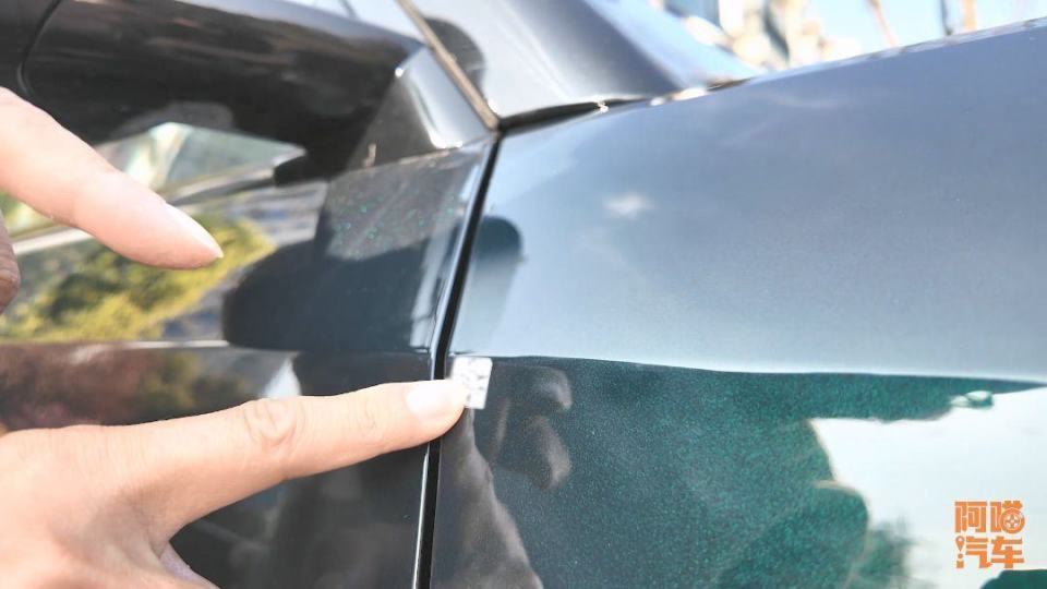 新车上的条形码标签有啥用撕了会影响质保吗喵哥给你讲清楚