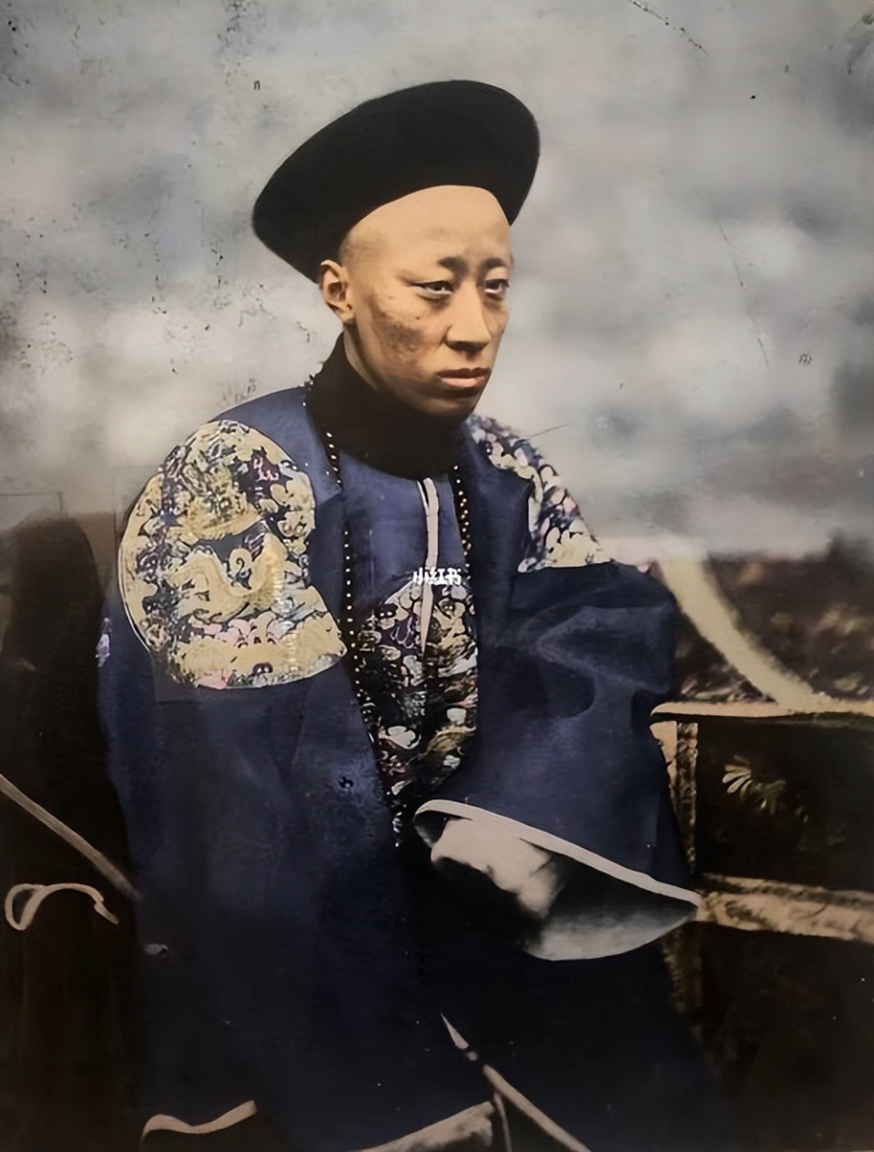 恭亲王奕䜣铲除八大顾命大臣,曾权倾朝野,为何没有弄死慈禧?_腾讯新闻