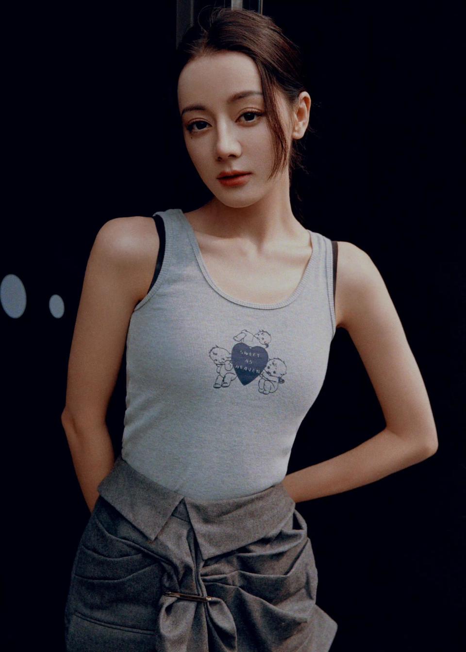 迪丽热巴:天生尤物,艳冶柔媚,为何这么招人喜欢?_腾讯新闻