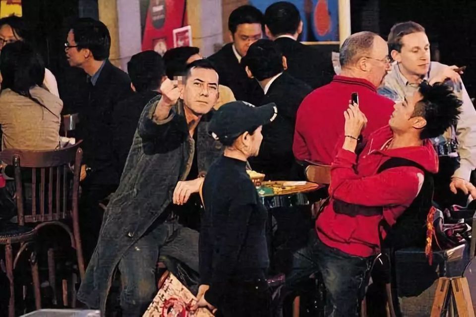 《放逐》上映18周年：全员影帝！最浪漫的黑帮片_腾讯新闻
