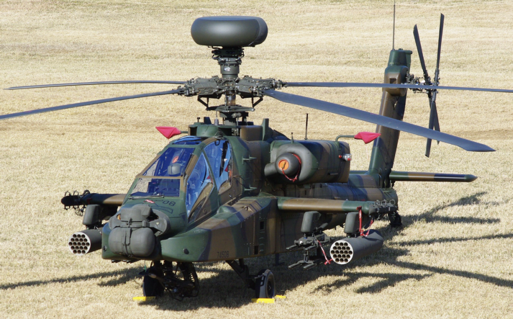 解放军新版武直谍照曝光,外型酷似"阿帕奇",正式名称直21?_腾讯新闻