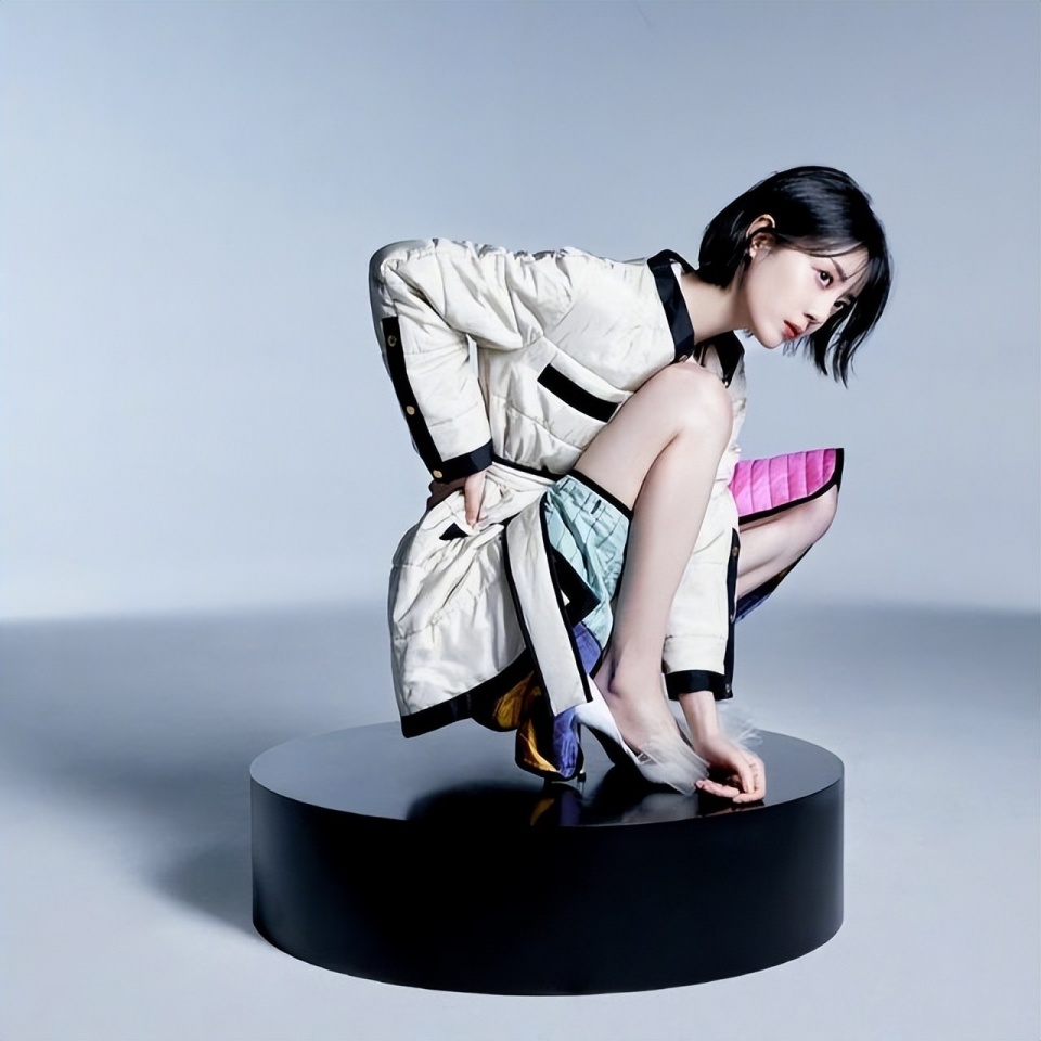 李溪芮深夜怒砸代驾?"内娱腿精"迷惑行为大赏:一手好牌打稀烂