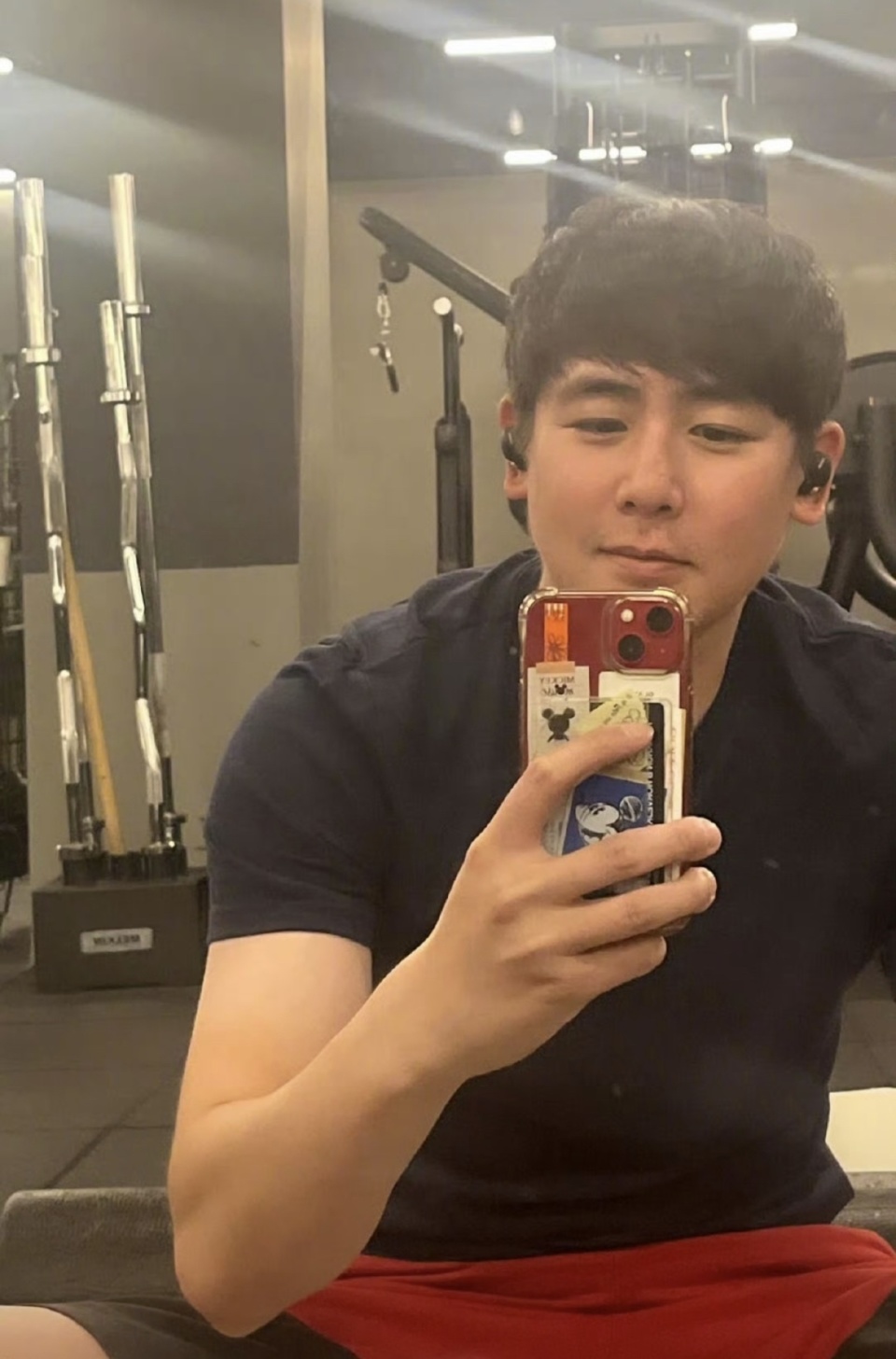 尼坤怎么长这样了?韩国酵母再度出手?网友调侃:kpop有自己的姜涛了!