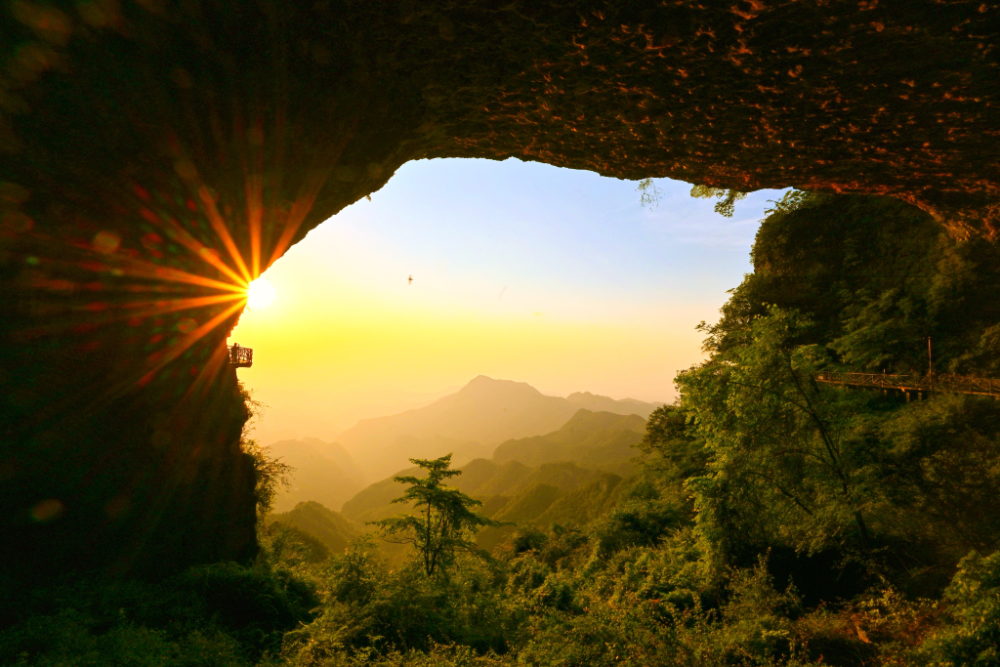南川金佛山景区.景区供图华龙网讯(记者 吴礼霜)端午小长假已结束.