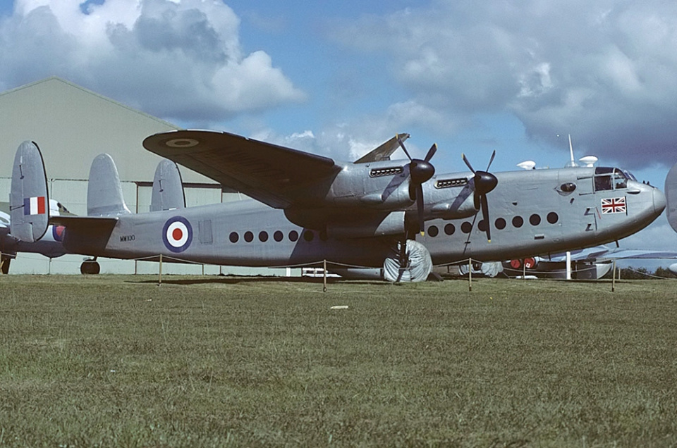 重型轰炸机改运输机二战英国阿芙罗约克重型运输机