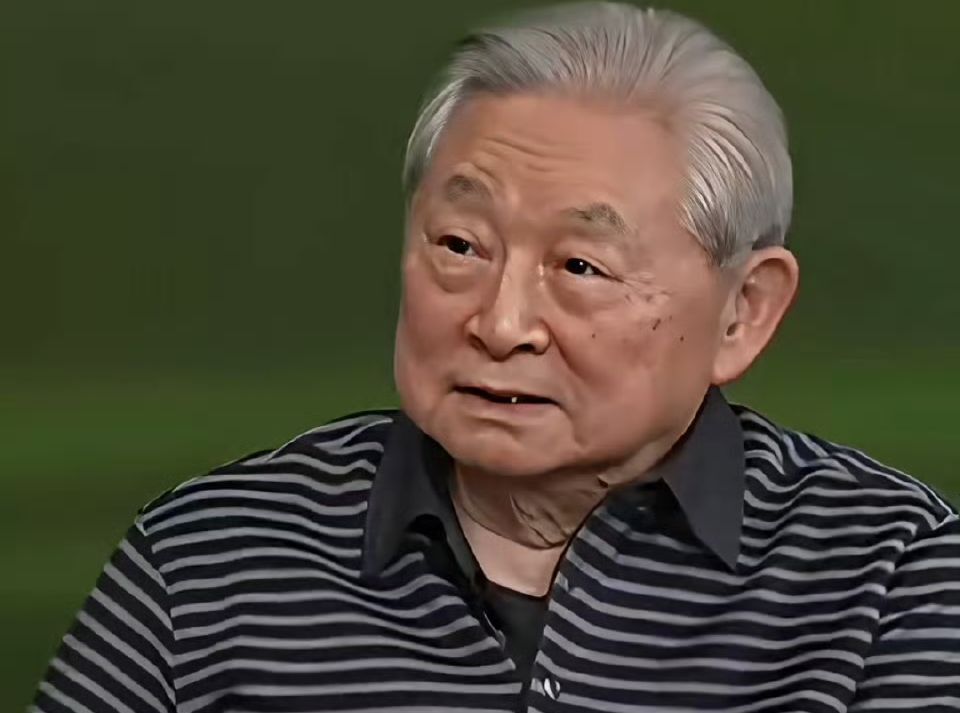 国乒87岁老帅论WTT世界乒联！徐寅生多次提到樊振东，吴敬平表态_腾讯新闻