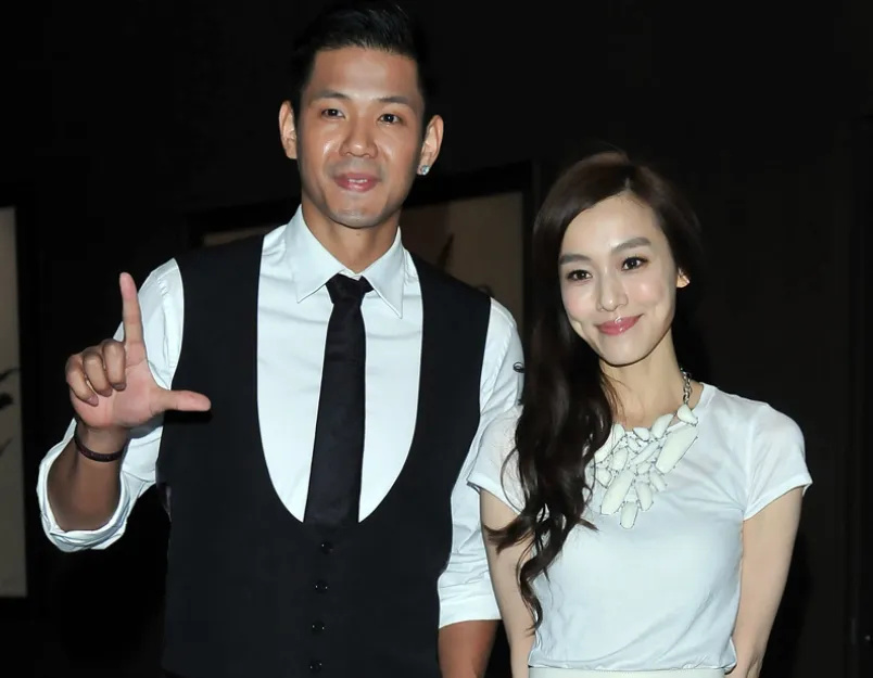 最近一周5位明星名人曝婚变,抓出轨,闹离婚,每一对都很精彩