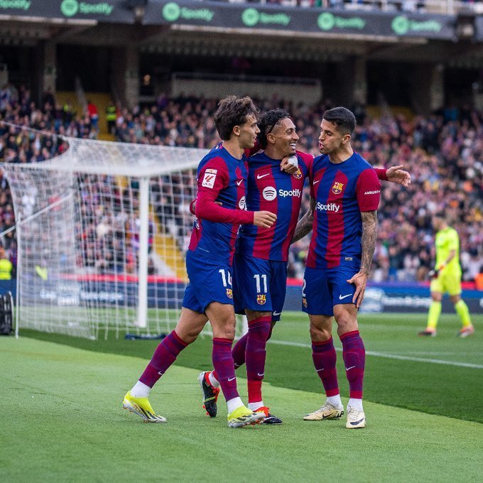 4-0!莱万哑火,巴萨大开杀戒,升至西甲第2,静待皇马犯错_腾讯新闻