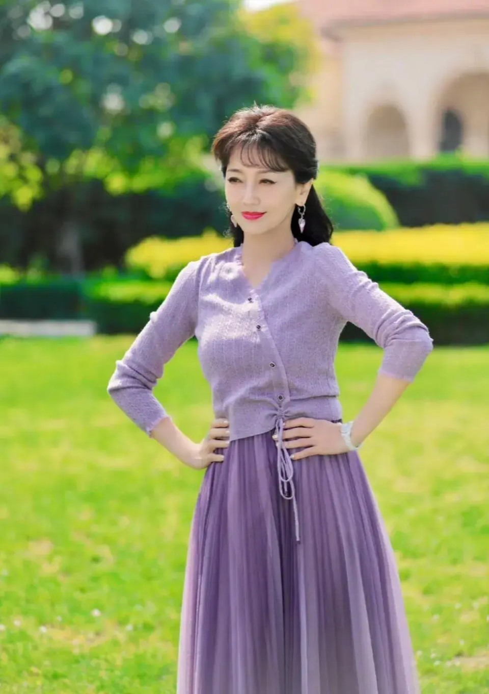 赵雅芝被传离世!工作室紧急辟谣,网友害怕她成为下一个周海媚