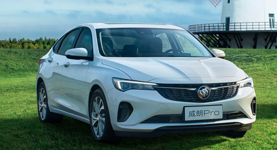 曾经的别克威朗既有三厢版本,也有两厢版本,但现款车型只有三厢版本